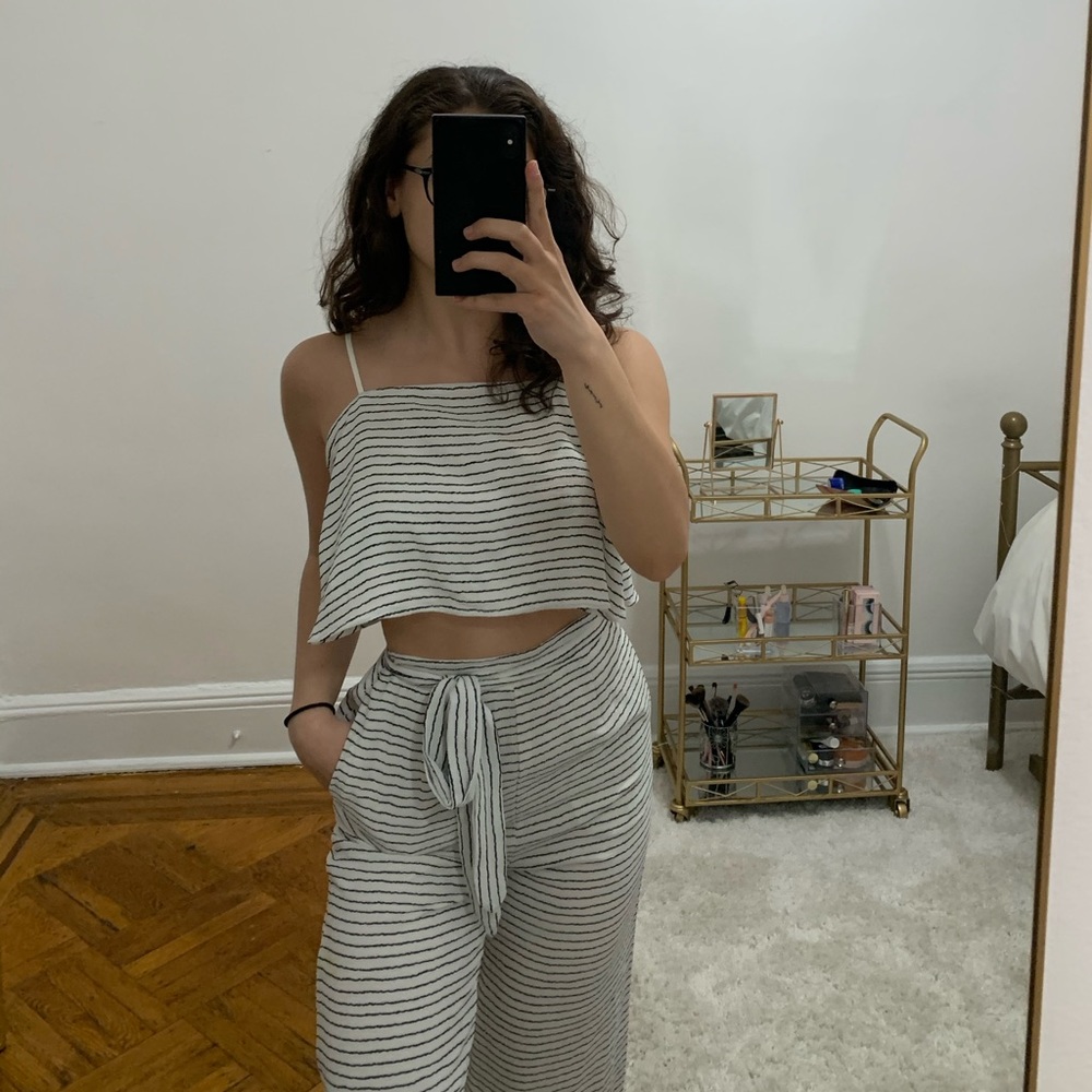 White and blue striped set